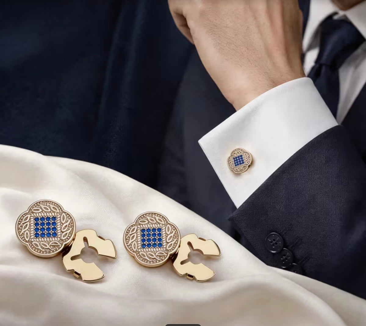 Cache-boutons Homme Patrizia – Mosaïque Saphir