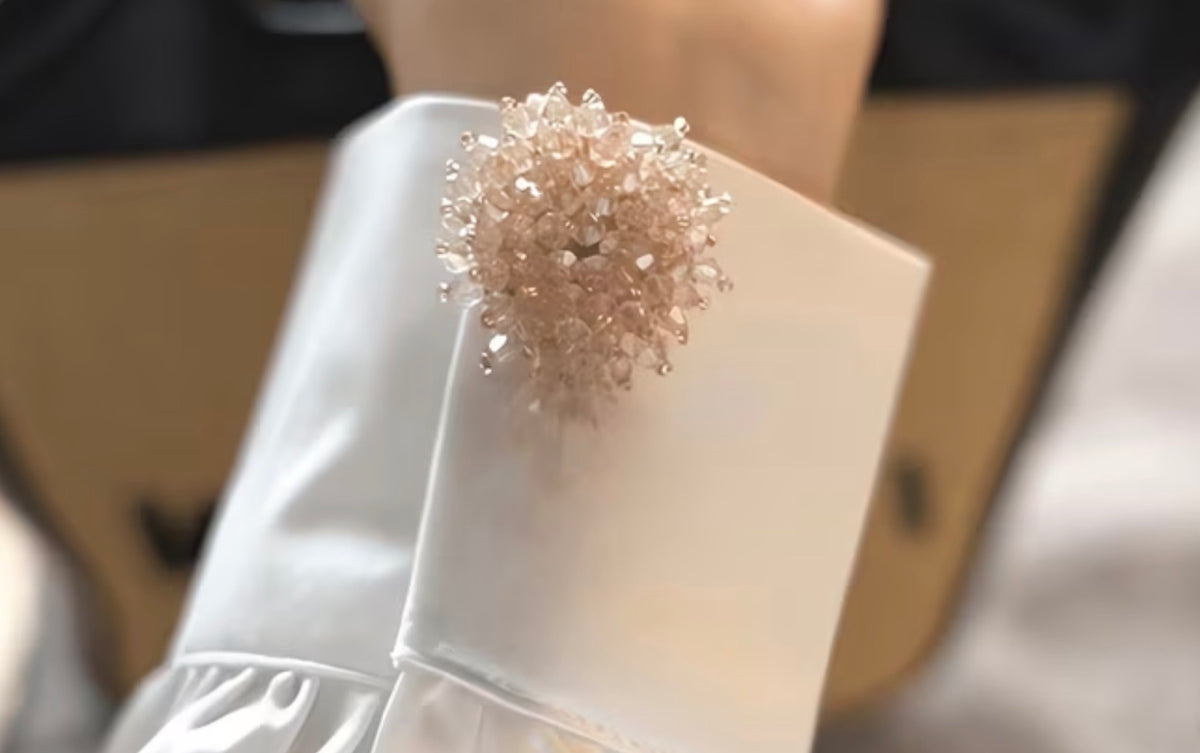 Bijou de chemise Patrizia – Éclat Rosé
